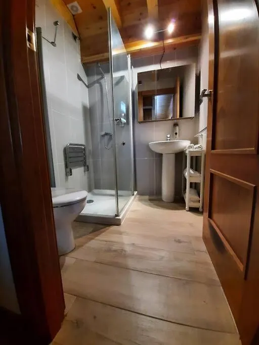 Mcastet, Casita Aranesa En El Valle De Aran Bosost  0*, Bosost (Bossòst) España