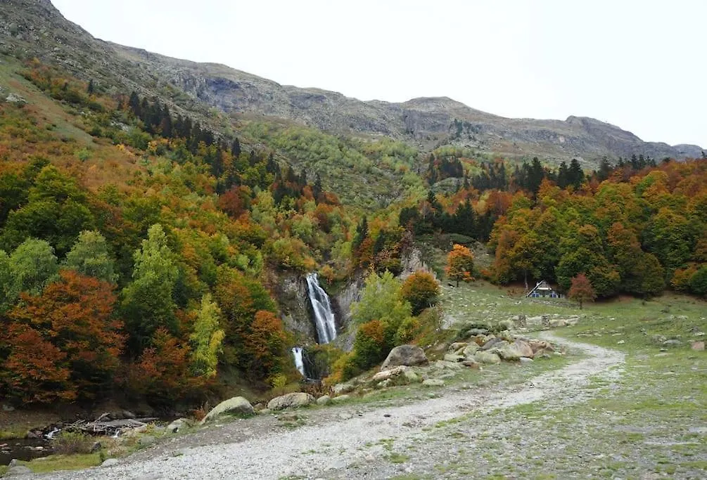 Mcastet, Casita Aranesa En El Valle De Aran Bosost